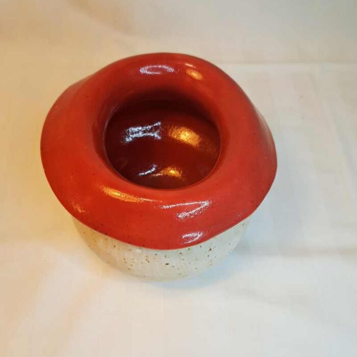 vase_beige_red2