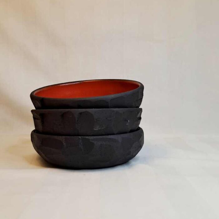 bowl_red_blackclay2
