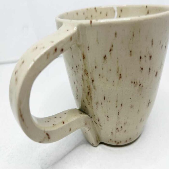 cup_beigedot1
