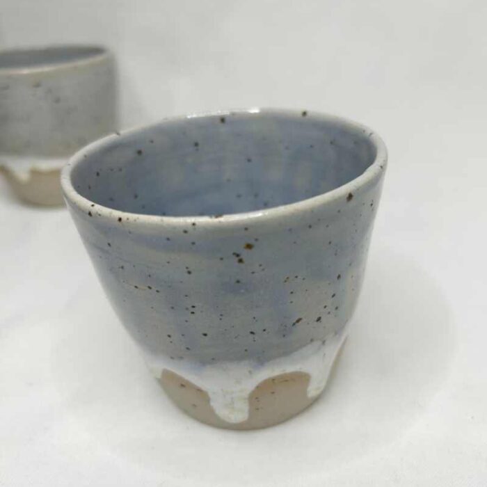 mug_bluedot_whiteclay2 mug_bluedot_whiteclay2