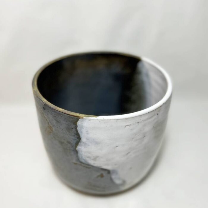 silver_vase