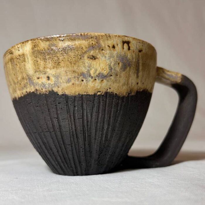 black_mug_blue2 black_mug_blue2
